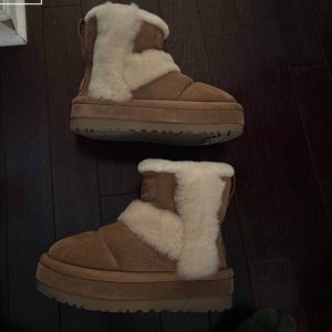 Women’s Chillapeak UGG Size 9